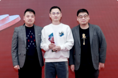 追逐夢想，不斷超越自我